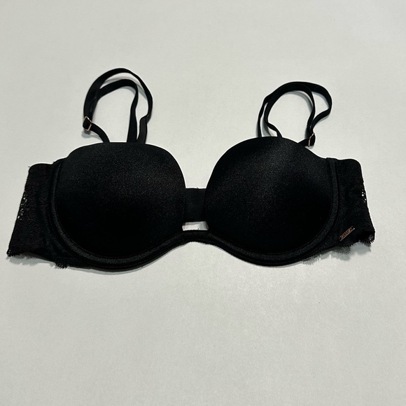 PINK Victoria's Secret Other - Pink victoria’s secret black bra size 32A